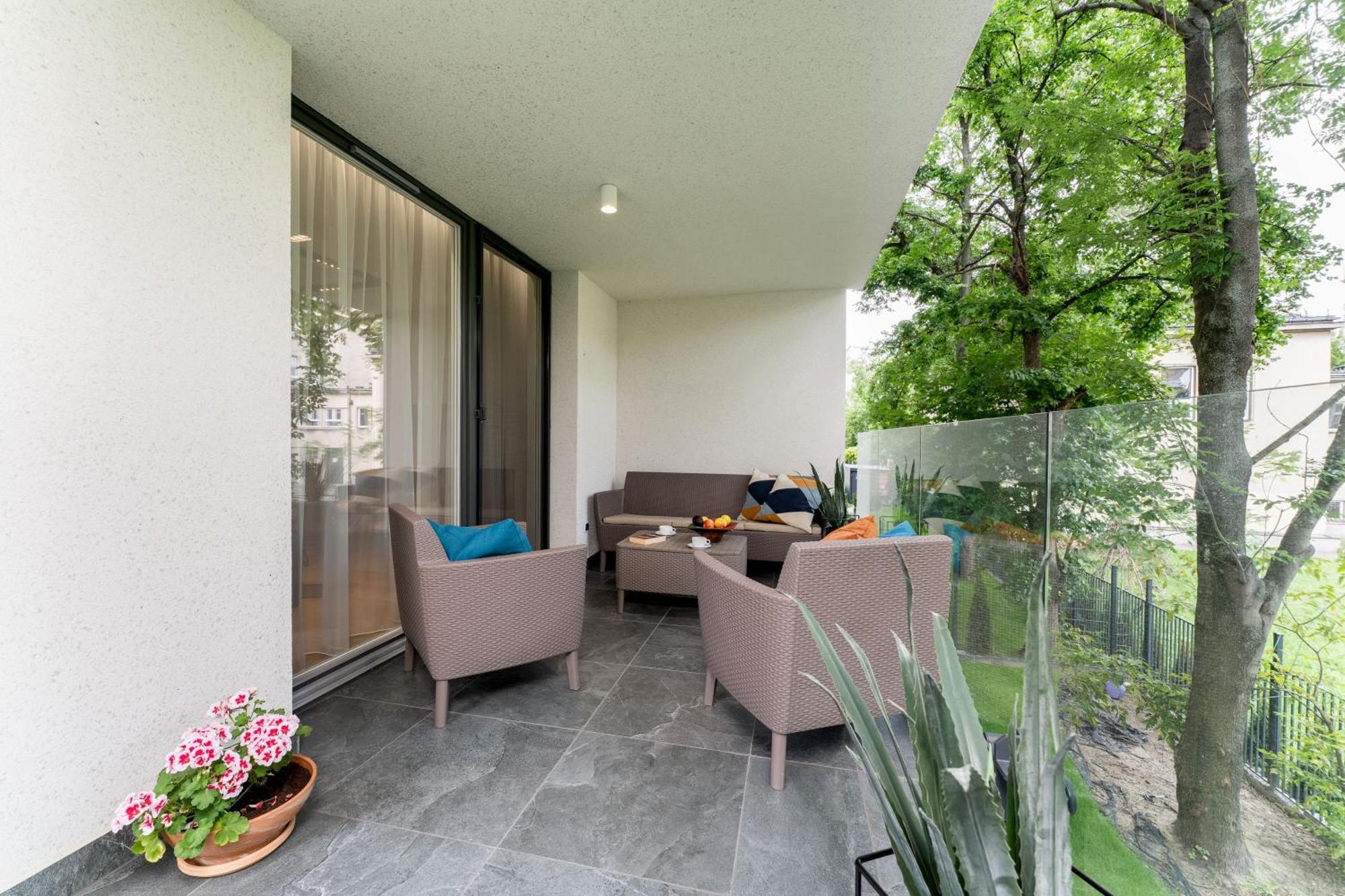 Apartment Old Town Krowoderska With Free Underground Garage Krakow Exterior photo
